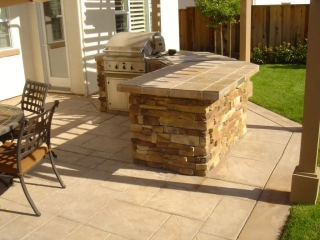 Outdoor Kitchens