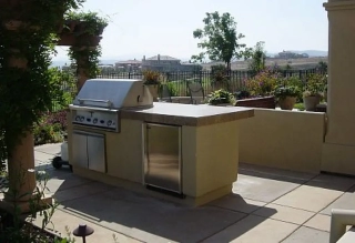 Outdoor Kitchens
