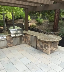 Outdoor Kitchens